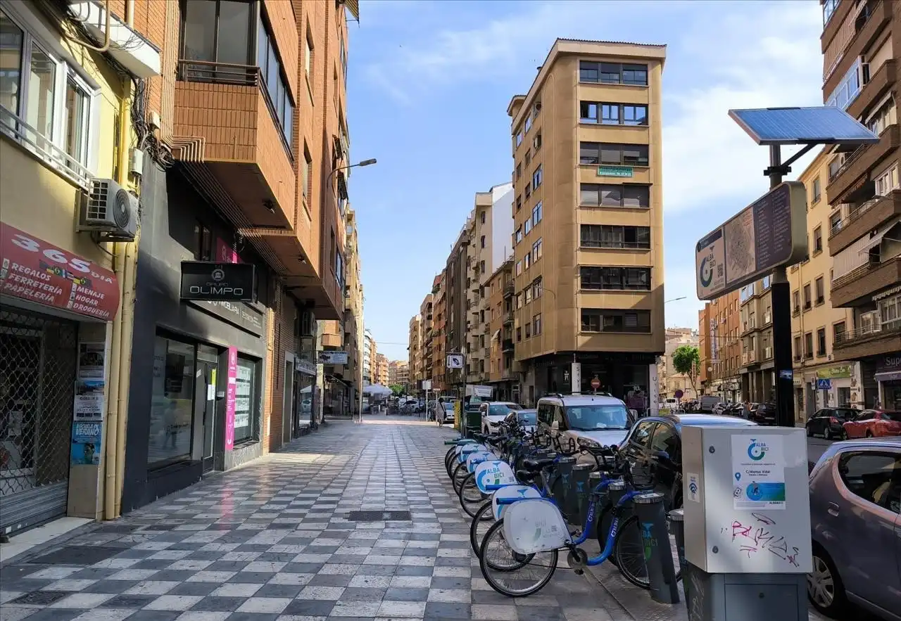 Piso en venta en Baños, Feria