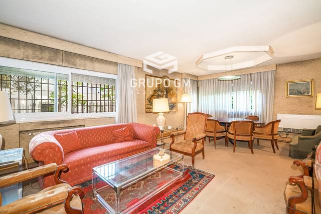 Piso en Venta en Daniel Urrabieta en El Viso