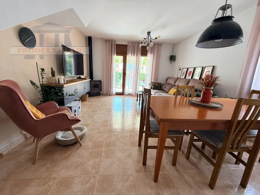 Casa bifamiliare in vendita a Calle Azalees De Les, imagen 28