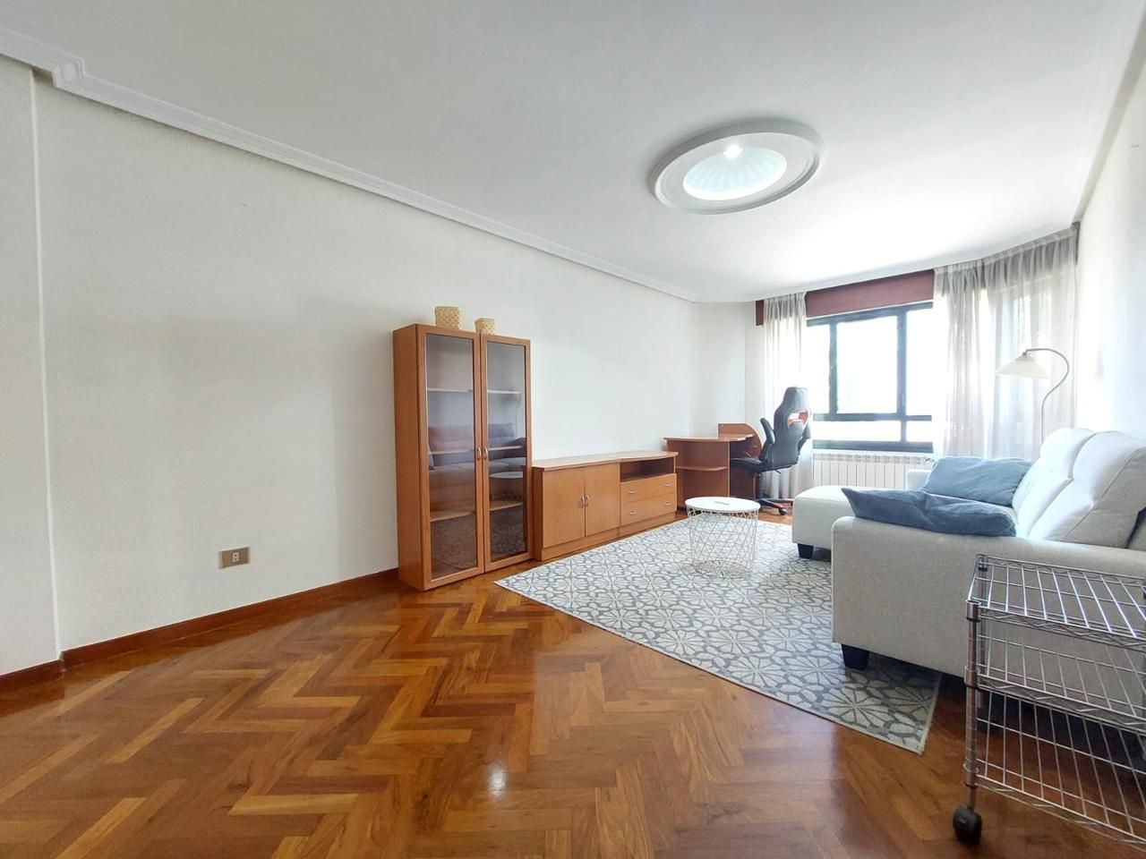 Living room of Flat to rent in Gijón   with Heating, Furnished and Balcony