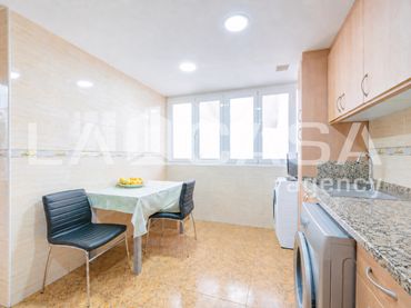 Flat with lift for sale in Carrer dels Gremis
