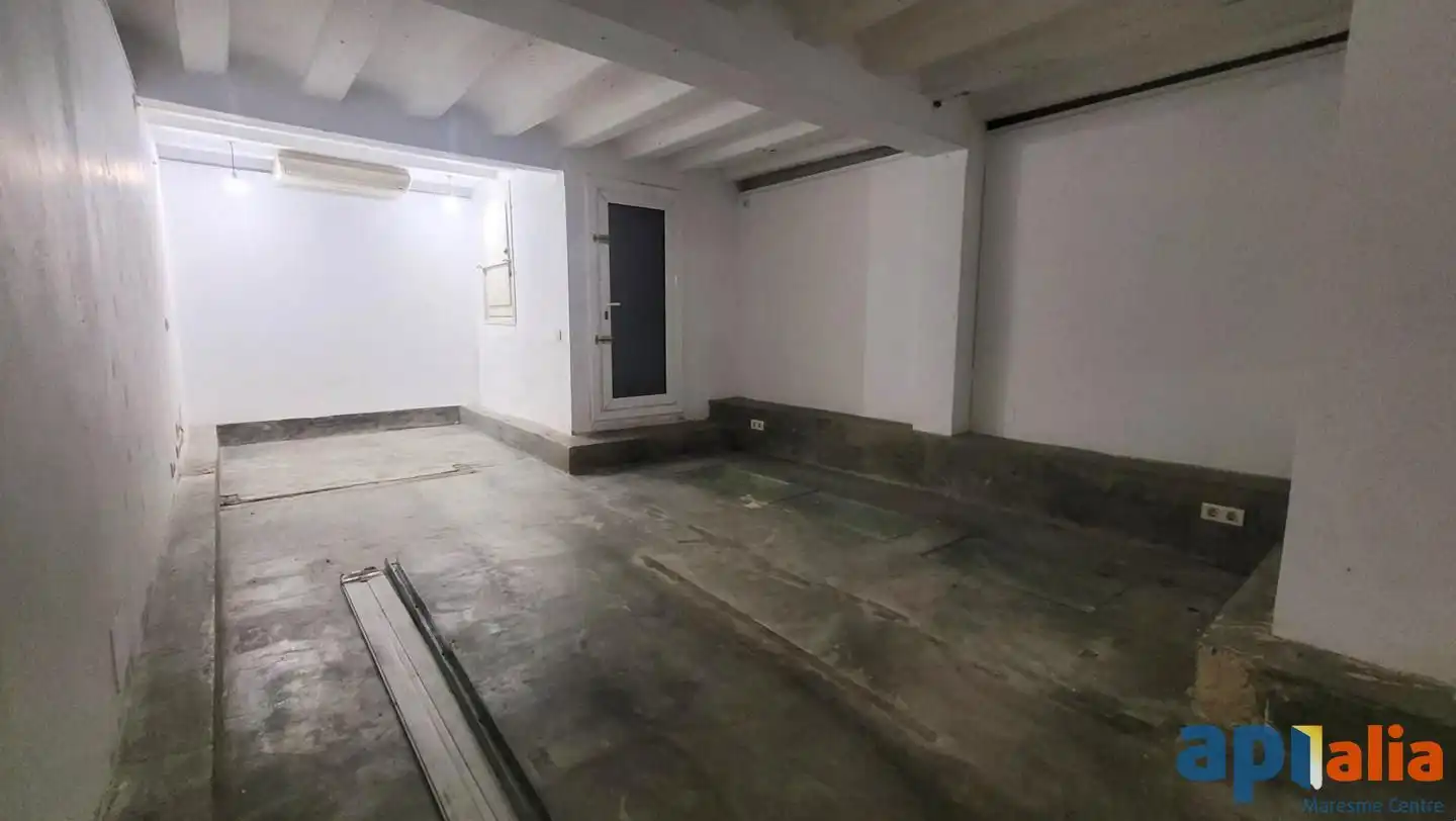 Duplexes for sale in Barcelona  with Parquet flooring
