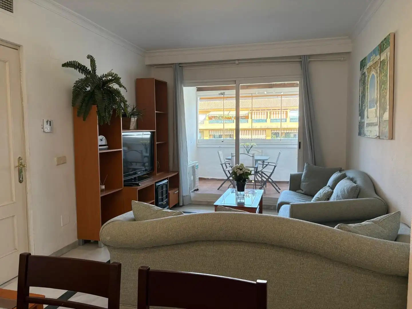 Sala d'estar de Àtic en venda en Marbella amb Aire condicionat, Calefacció i Jardí privat