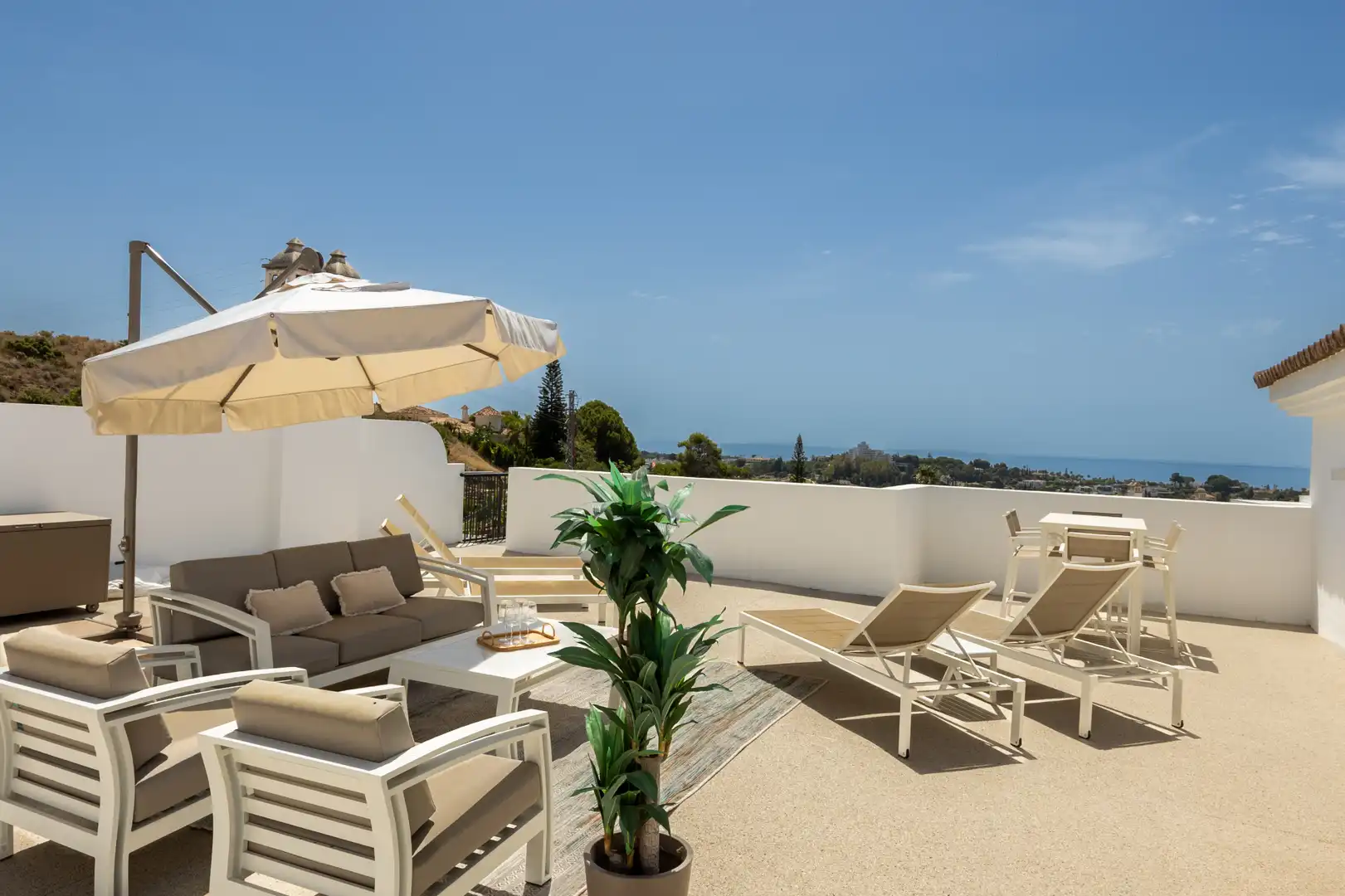 Terrace of Attic for sale in Benahavís  with Terrace, Furnished and Oven