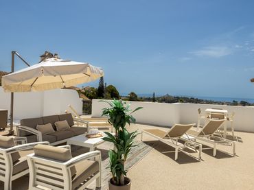 Attique avec piscine à vendre à Benahavís pueblo
