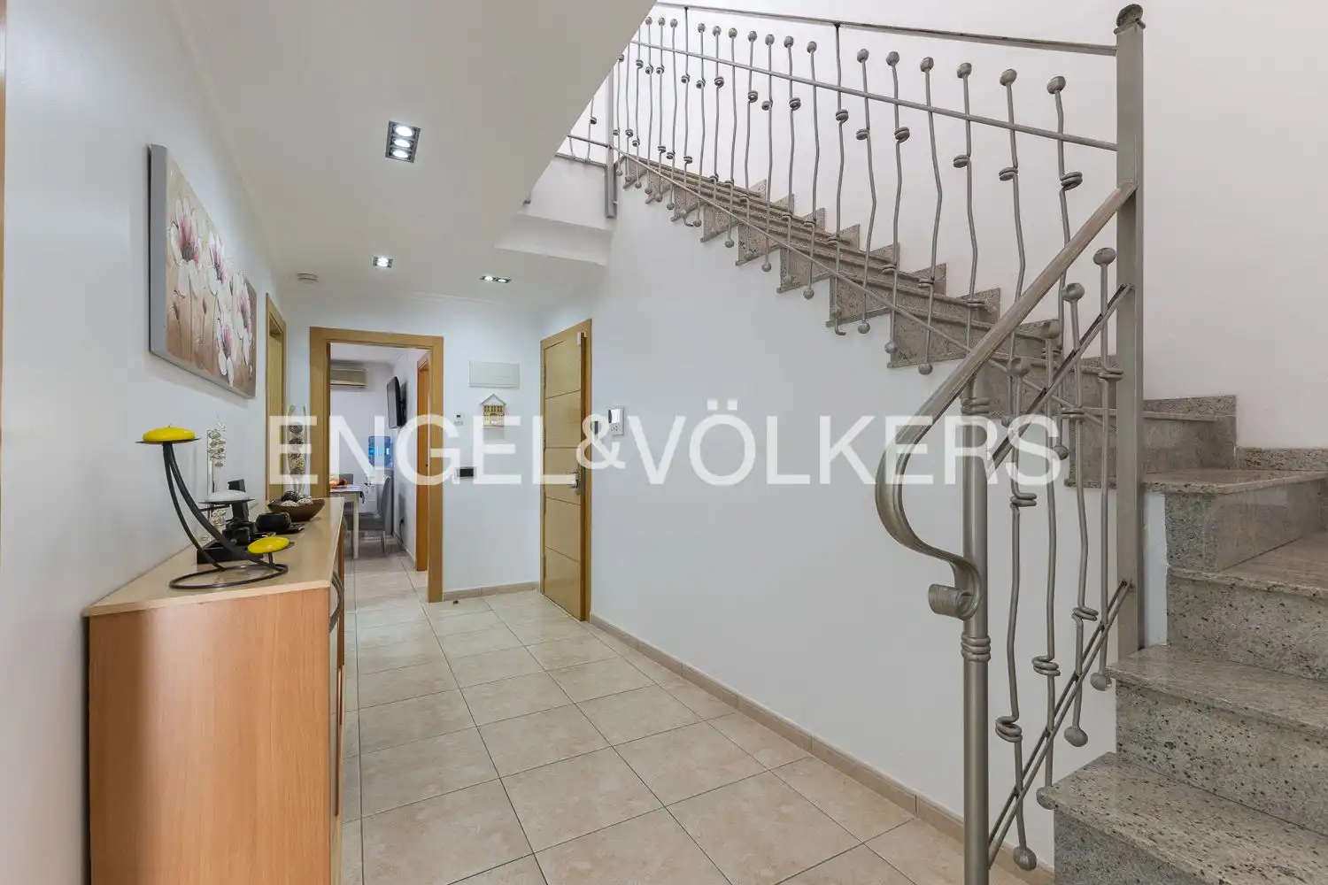 Houses for sale in La Pobla de Vallbona  with Air Conditioner, Heating and Terrace