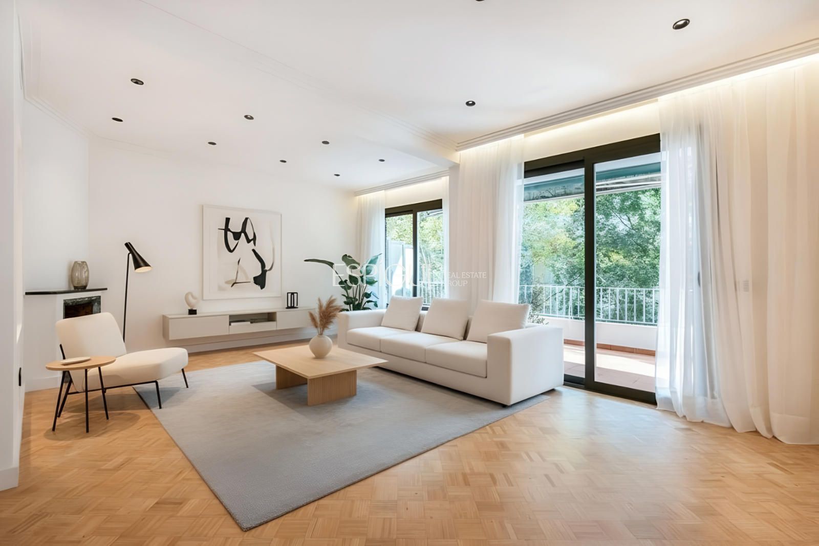 Living room of Flat for sale in  Barcelona Capital  with Air Conditioner, Heating and Parquet flooring