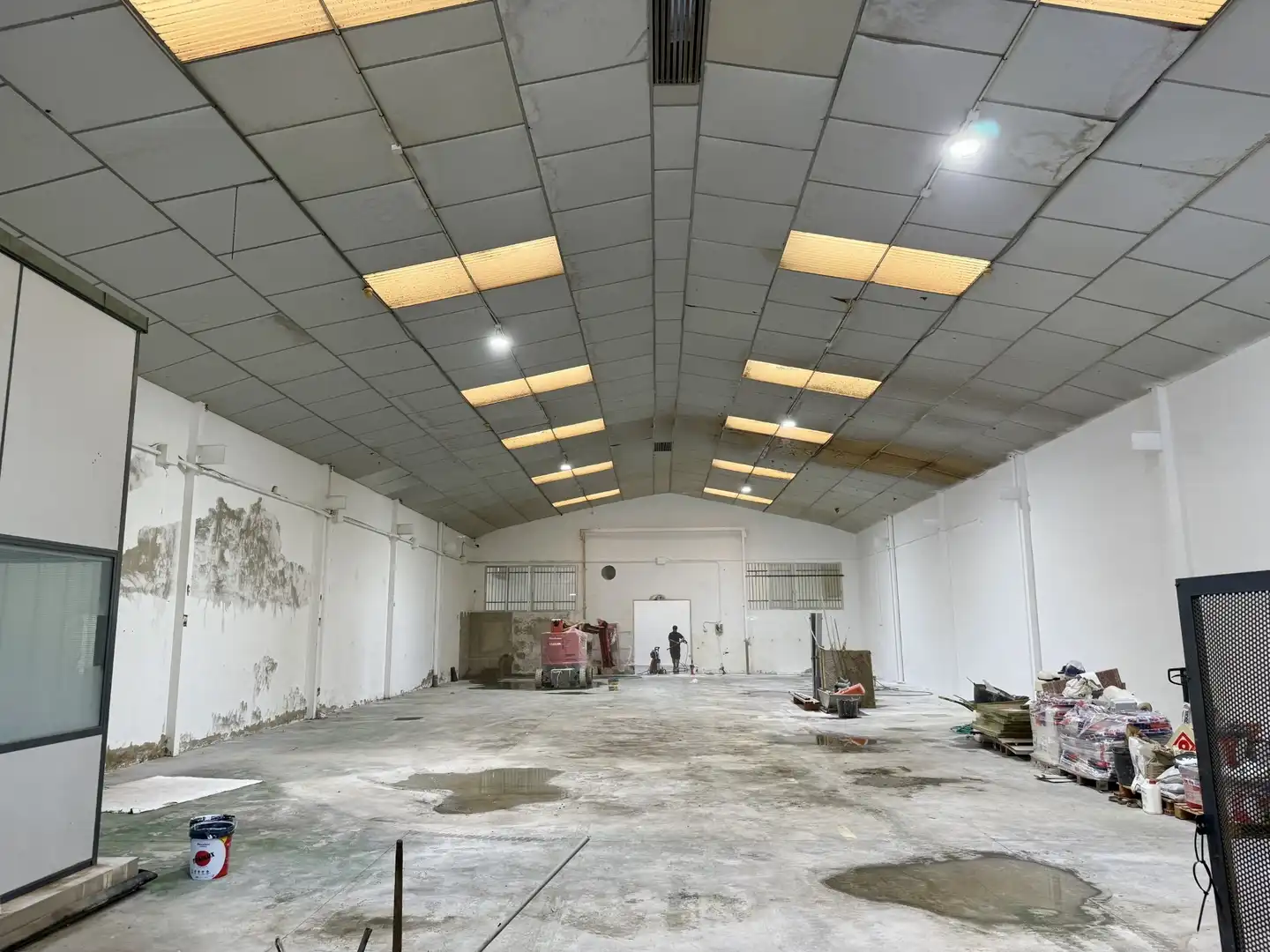 Nau industrial de lloguer en Alaquàs amb Alarma