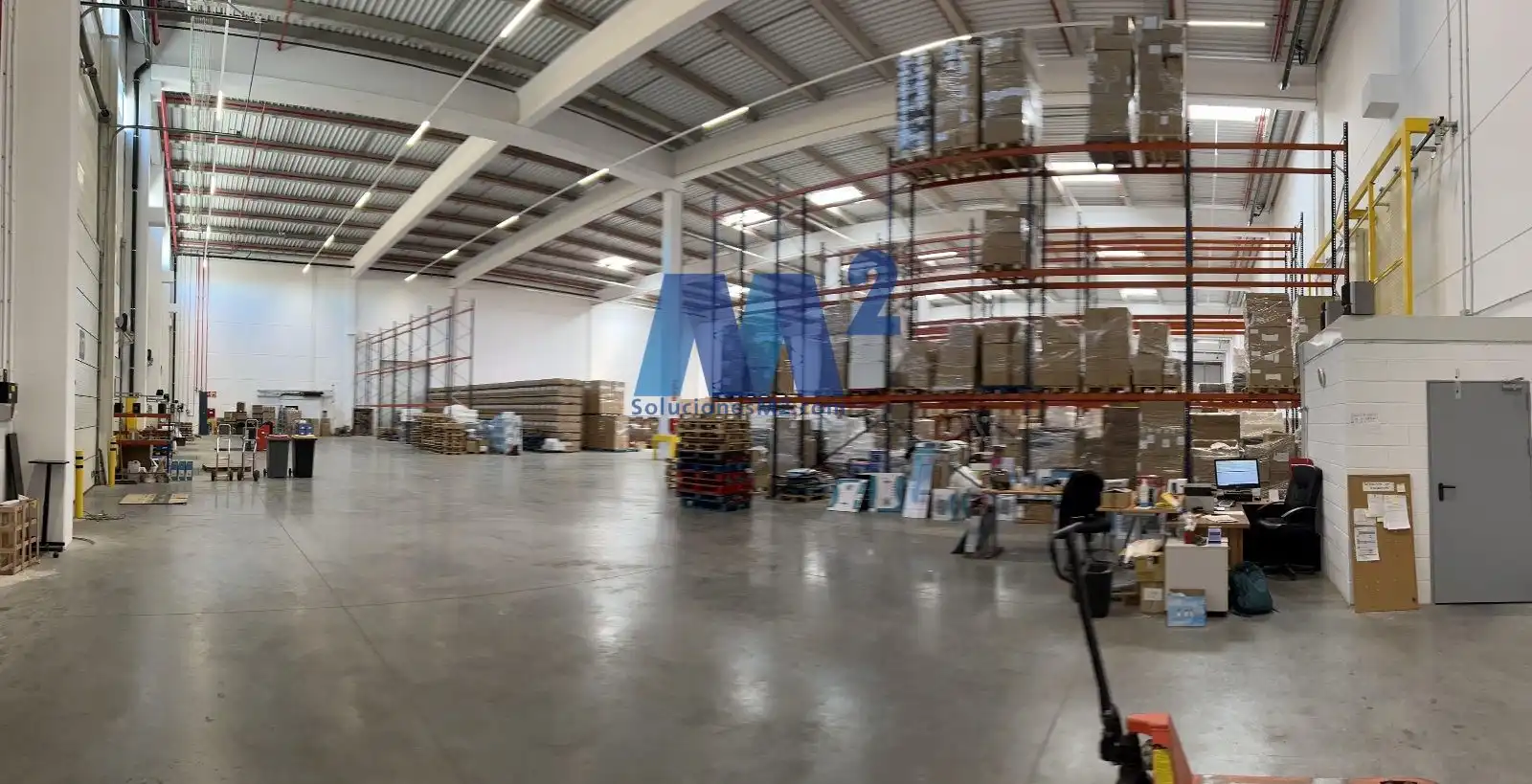 Industrial buildings for rent in Centro