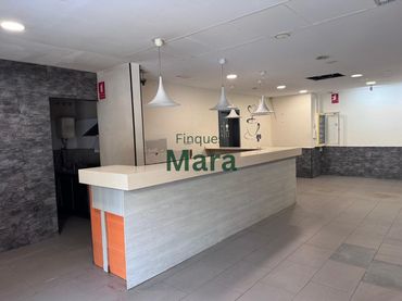 Local commercial à louer à Vinyets - Molí Vell