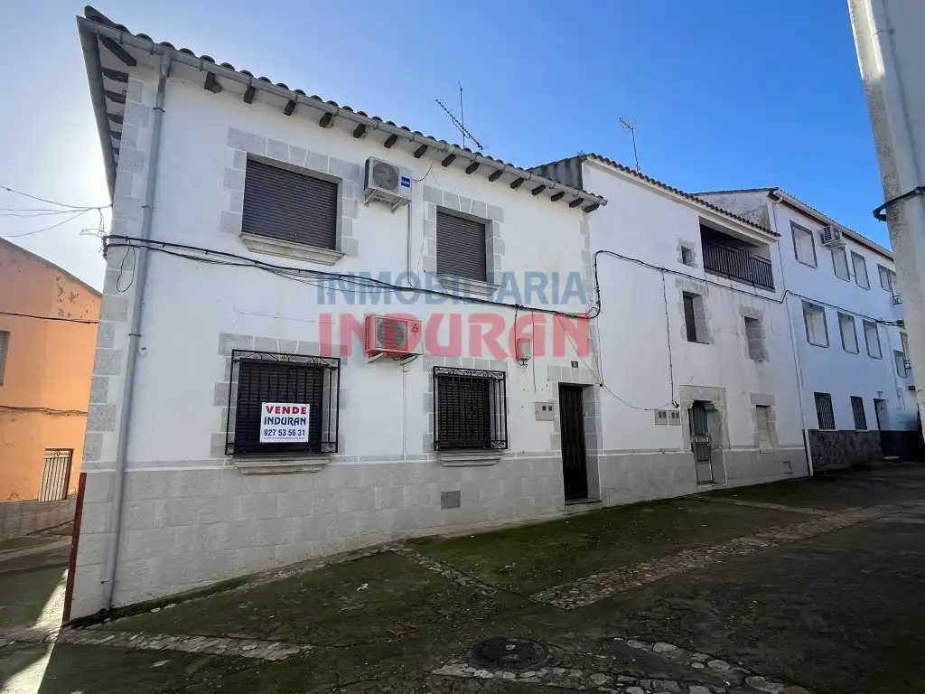 Vista exterior de Casa o chalet en venta en Peraleda de San Román
