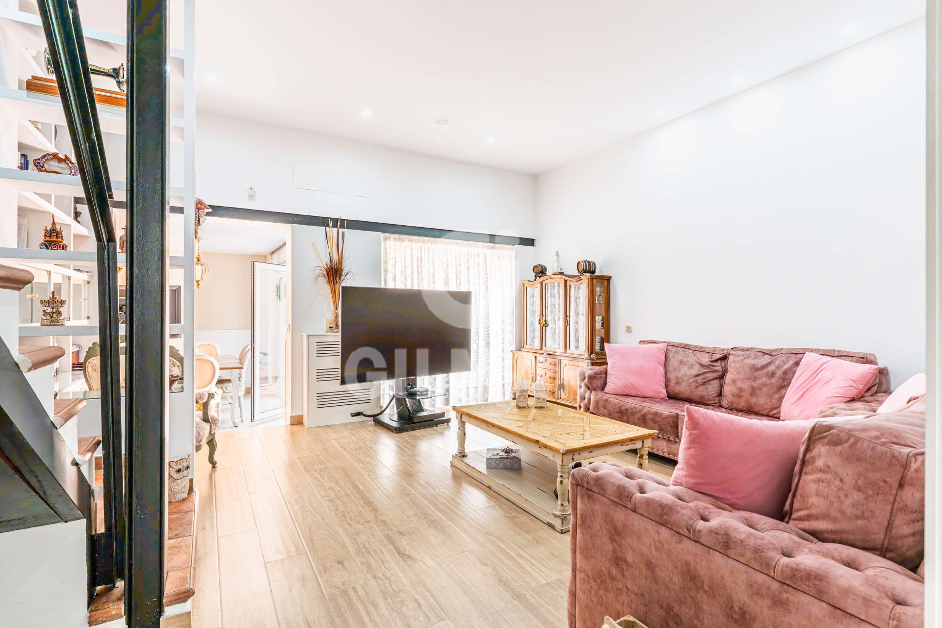 Sala d'estar de Casa o xalet en venda en  Madrid Capital amb Aire condicionat, Calefacció i Terrassa