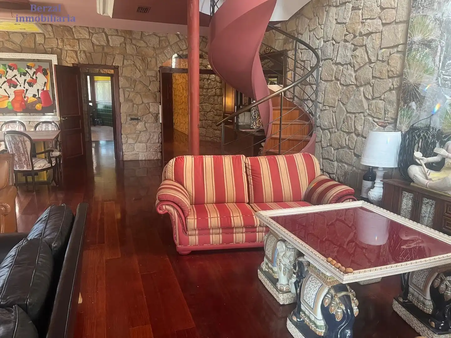 Detached house with garden for sale in Calle de Valle del Oja, imagen 4