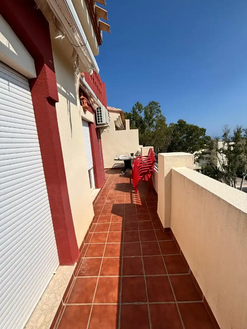 Terraza de Ático de alquiler en Motril con Aire acondicionado, Calefacción y Jardín privado