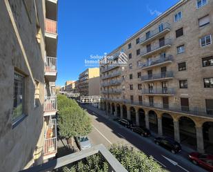 Exterior view of Flat for sale in Salamanca Capital  with Heating, Terrace and Furnished