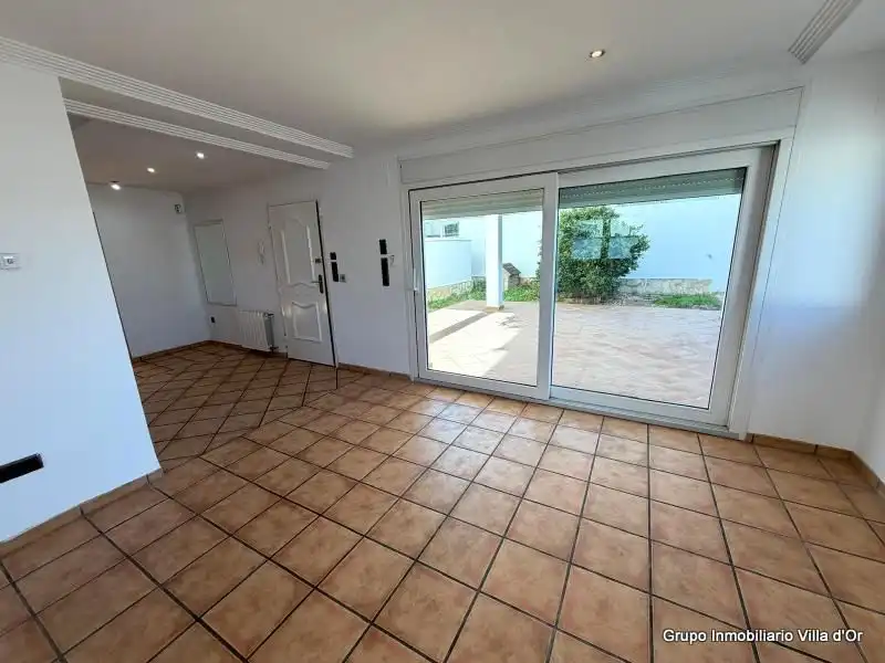 Haus oder Chalet zum Verkauf in Dénia mit Klimaanlage, Heizung und Privatgarten
