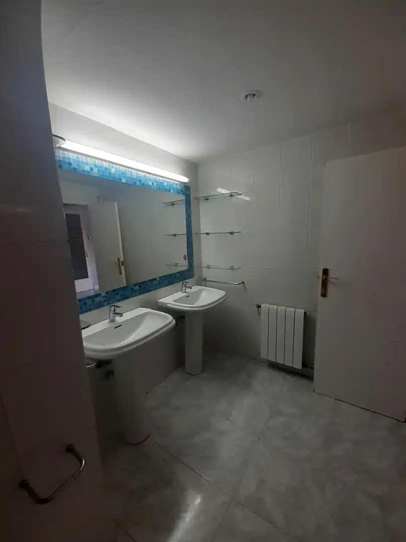 Baño de Piso en venta en Barcelona con Calefacción