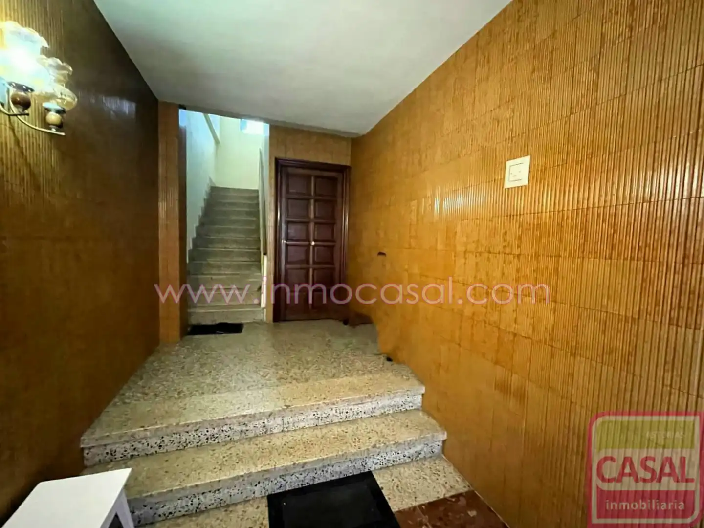 Piso en venta en Lena con Calefacción, Terraza y Amueblado