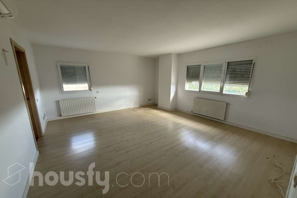 Sala d'estar de Pis de lloguer en  Madrid Capital amb Aire condicionat, Calefacció i Parquet