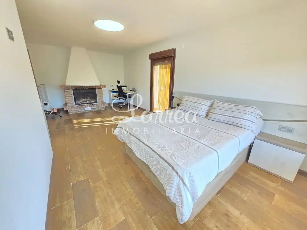 Habitación de Casa o chalet en venta en Muxika con Calefacción, Trastero y Amueblado