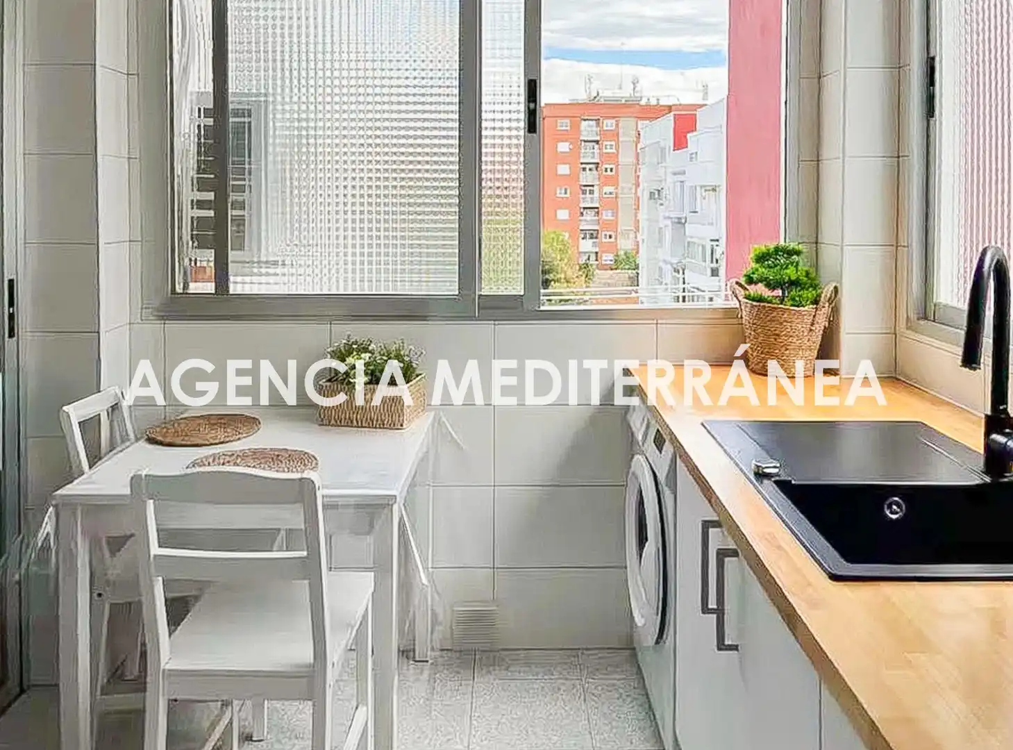 Cocina de Piso de alquiler en Valencia con Aire acondicionado, Calefacción y Amueblado