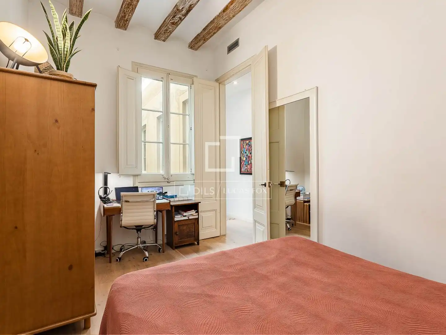 Habitación de Piso en venta en Barcelona con Aire acondicionado y Balcón