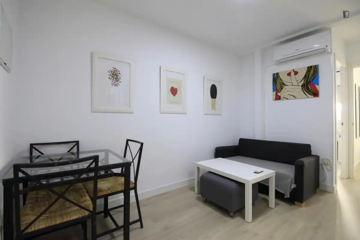 Apartament de lloguer a Puerta del Ángel