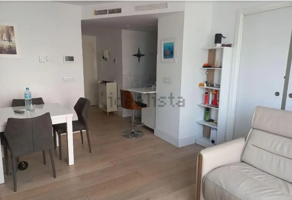 Habitación de Piso de alquiler en Alicante / Alacant con Aire acondicionado, Trastero y Amueblado