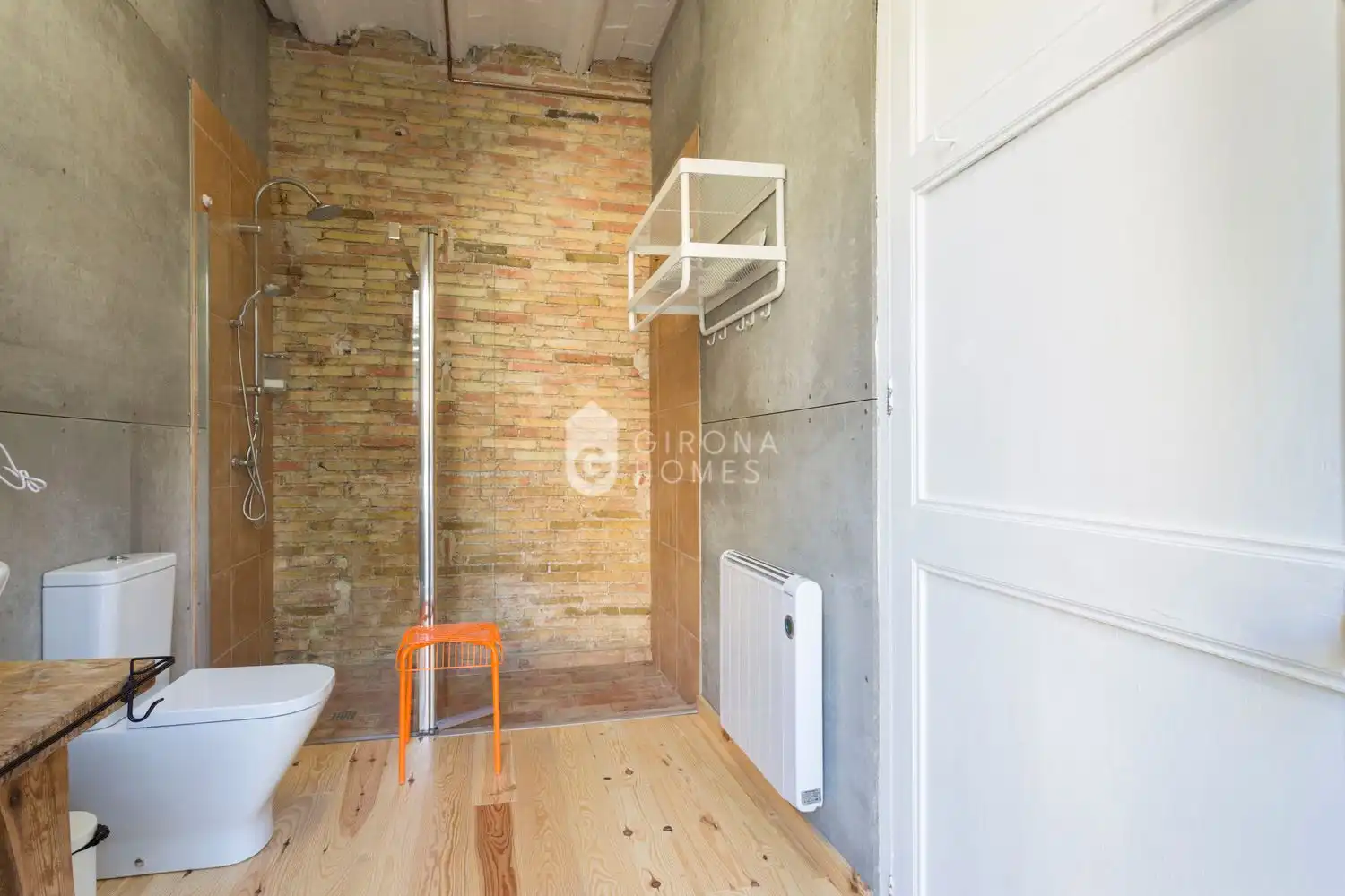 Bathroom of Apartments for sale in Girona  with Heating, Private garden and Terrace