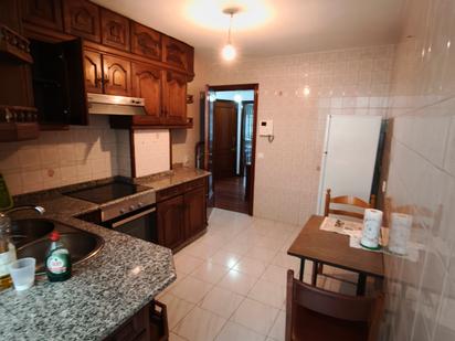 Kitchen of Flat to rent in Santiago de Compostela 