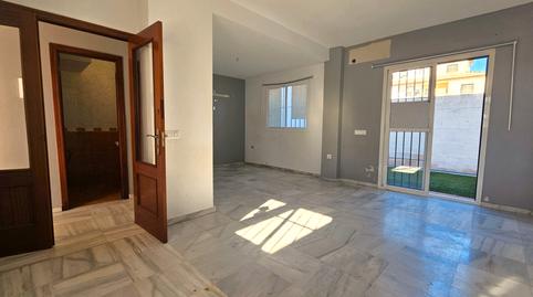 Foto 3 de Casa adosada en venta en Calle el Roble, Burguillos, Sevilla