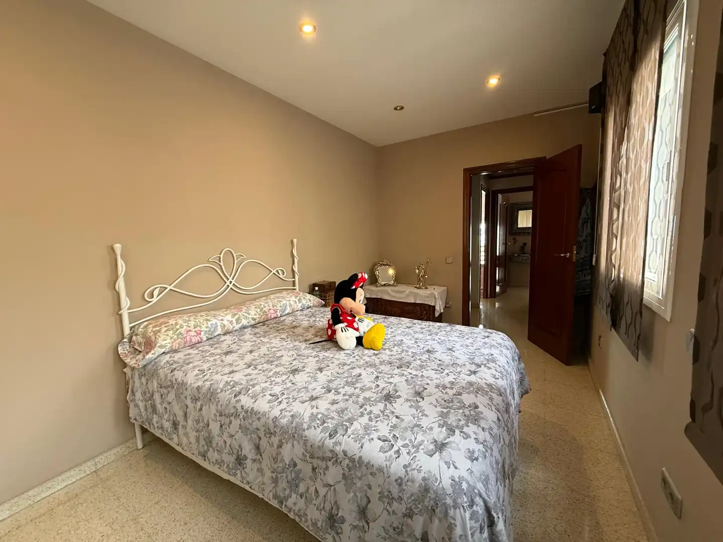 Schlafzimmer von Haus oder Chalet zum Verkauf in Santa Coloma de Gramenet mit Klimaanlage, Heizung und Terrasse