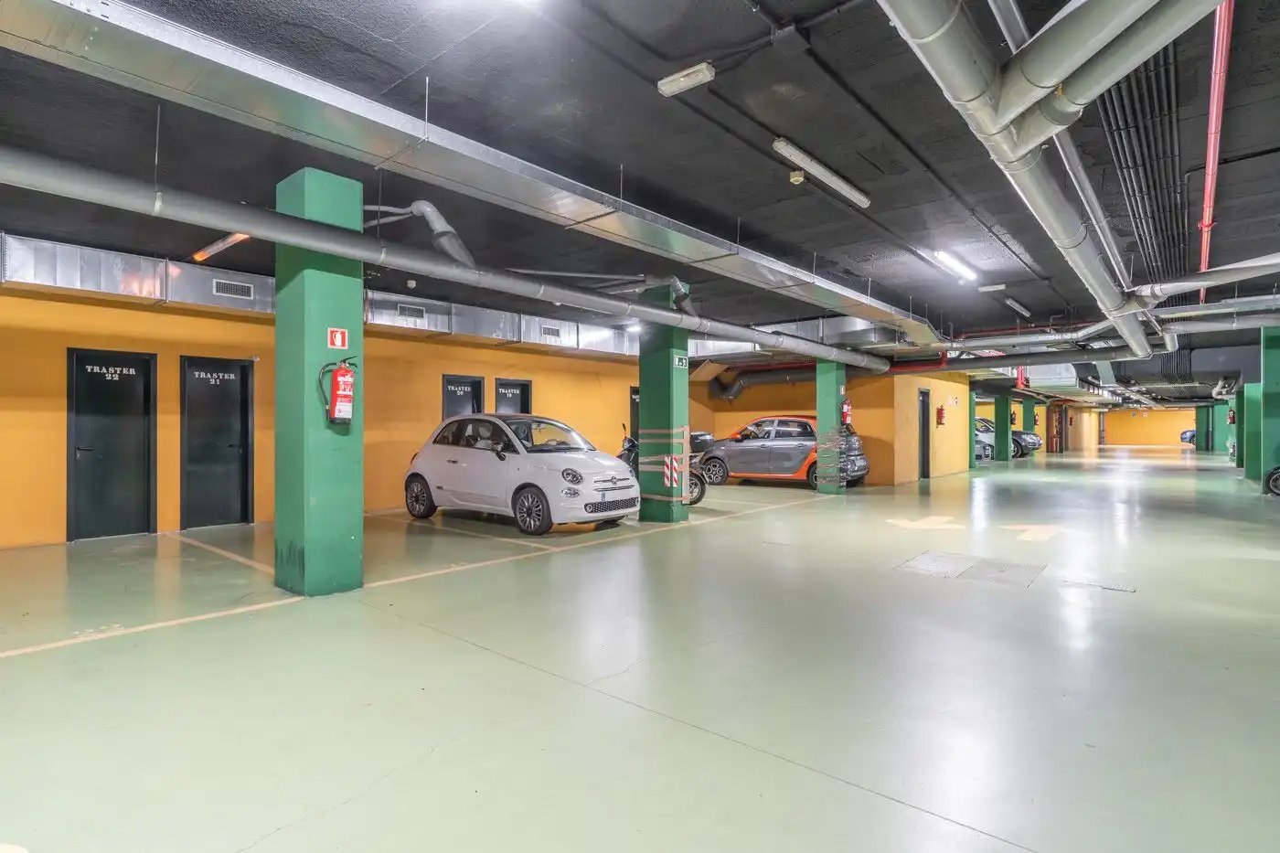 Parking of Garage for rent in Mataró