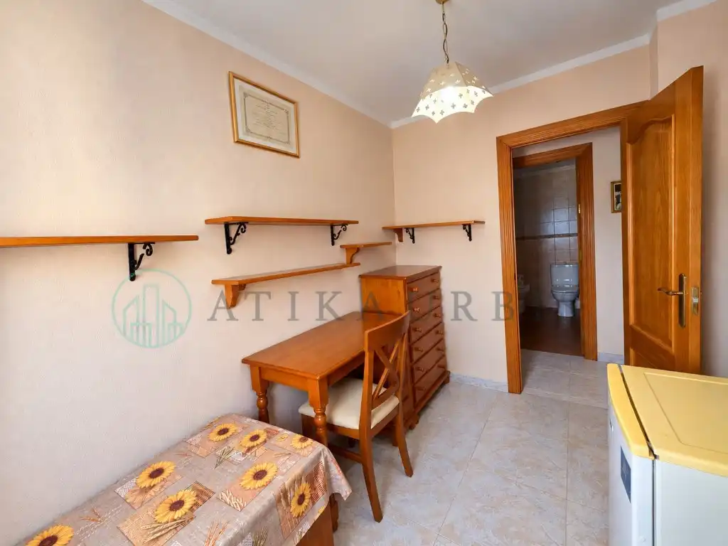 Habitación de Piso en venta en Málaga con Aire acondicionado, Terraza y Amueblado