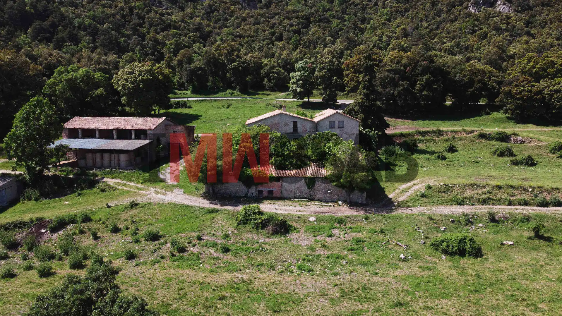 Country house zum Verkauf in Berga