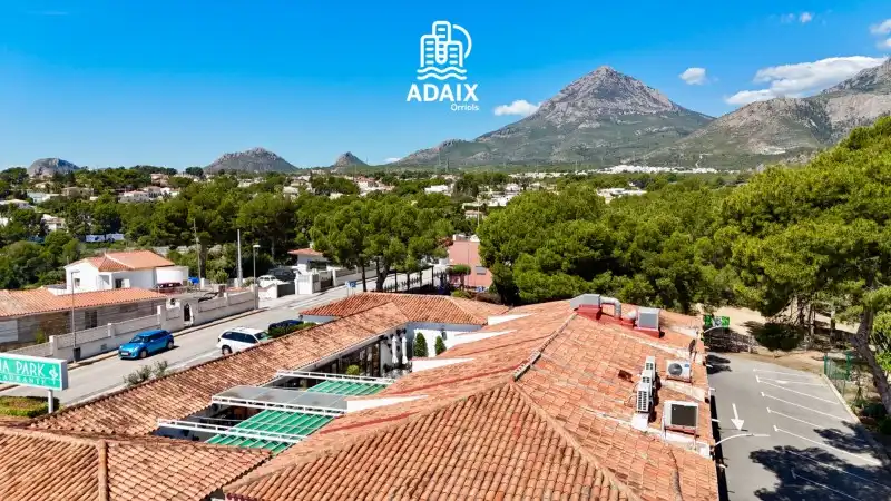 Vista exterior de Local en traspaso en Benidorm con Aire acondicionado y Amueblado