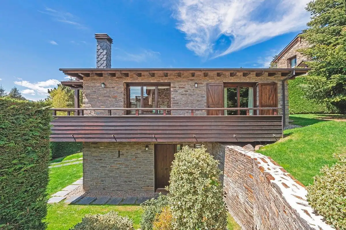 Vista exterior de Casa o chalet en venta en Bolvir