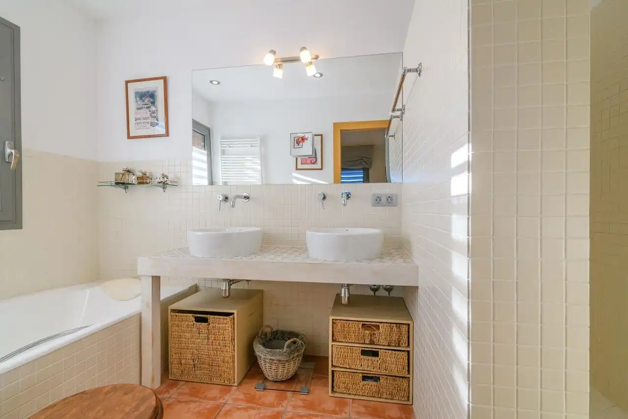 Baño de Casa o chalet en venta en Vallirana con Aire acondicionado y Balcón
