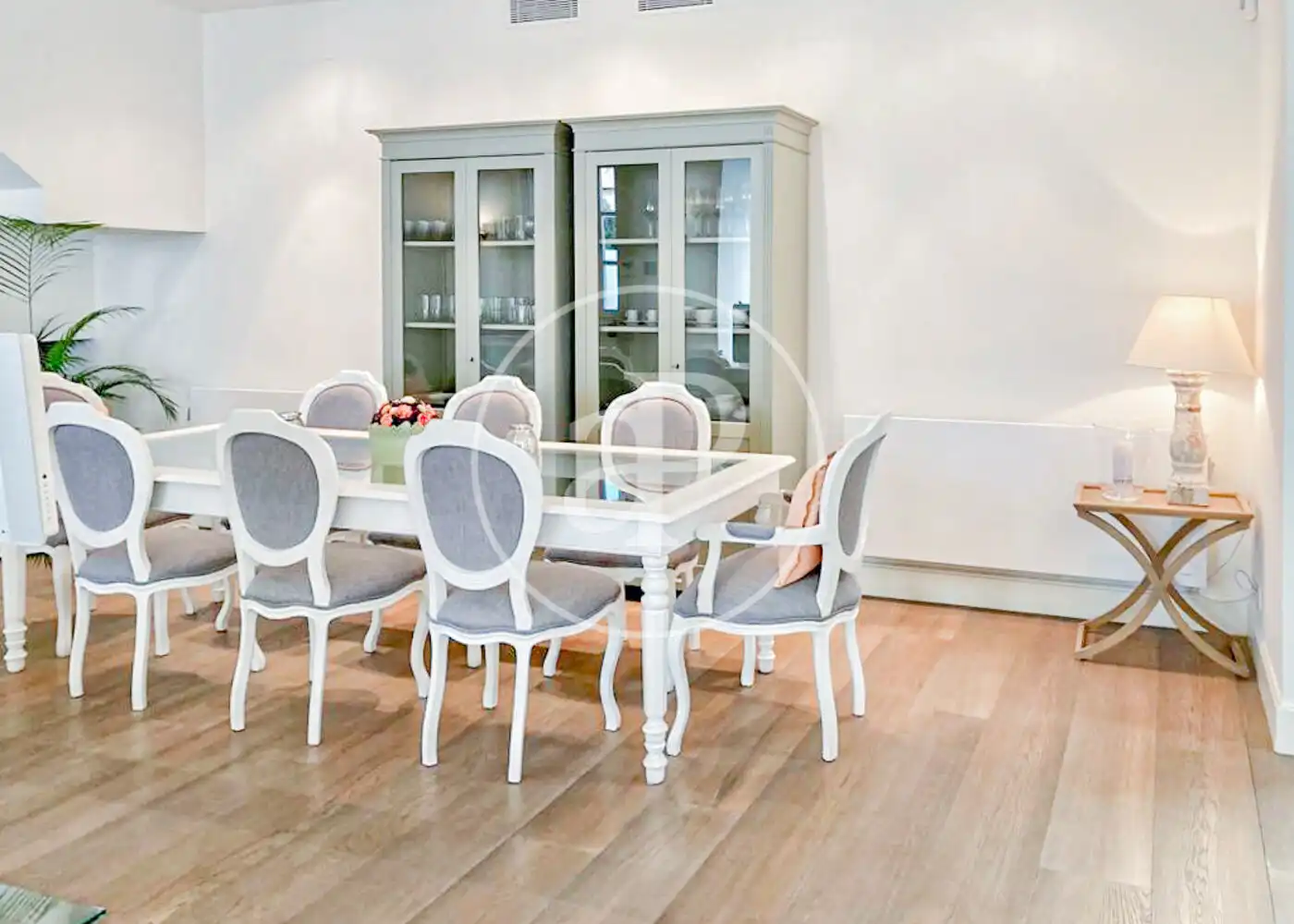 Comedor de Casa o chalet de alquiler en Madrid con Aire acondicionado, Calefacción y Jardín privado