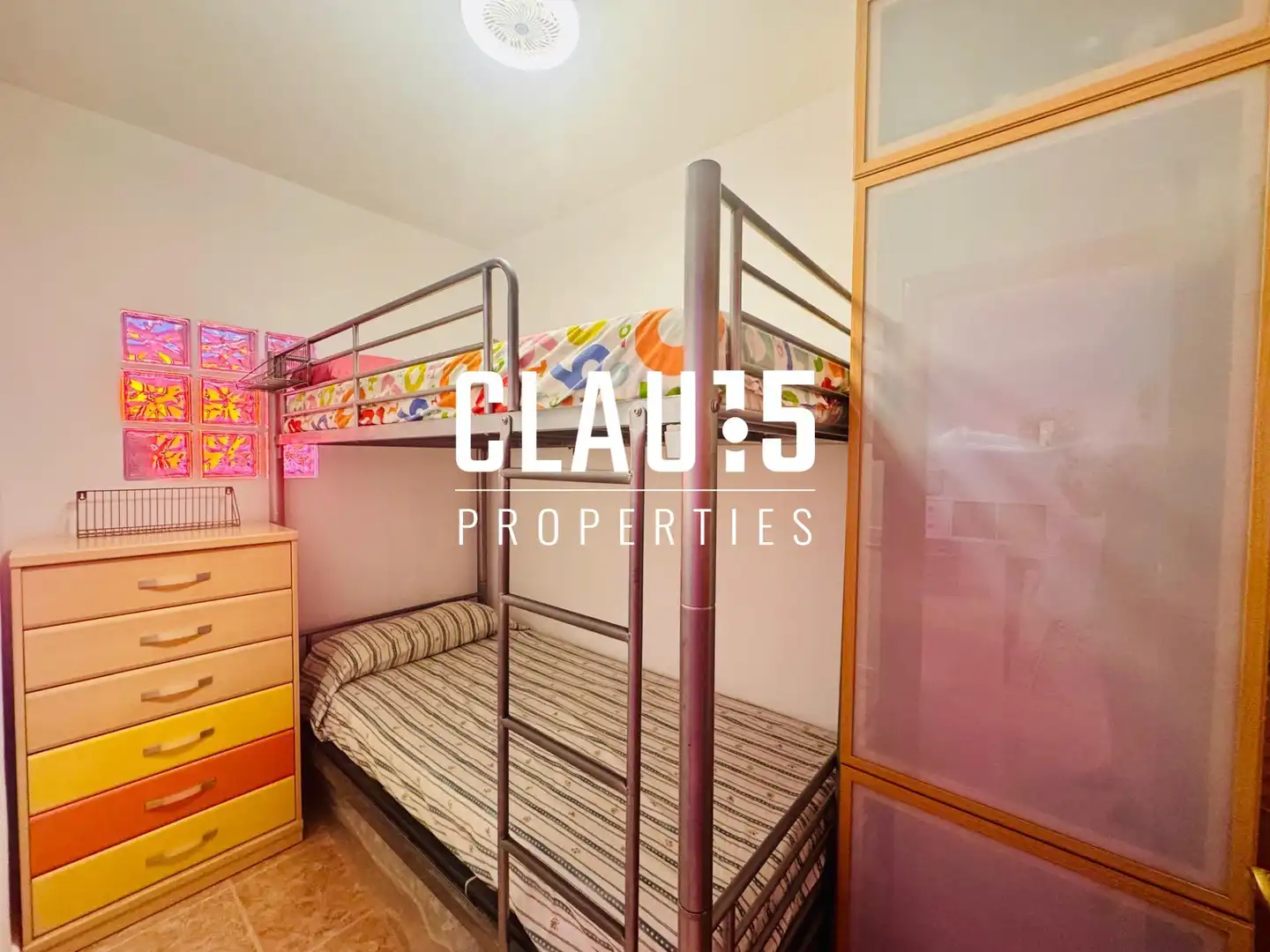 Habitación de Piso en venta en Malgrat de Mar con Balcón y Piscina comunitaria