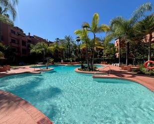 Swimming pool of Flat for sale in Marbella  with Terrace, Swimming Pool and Oven