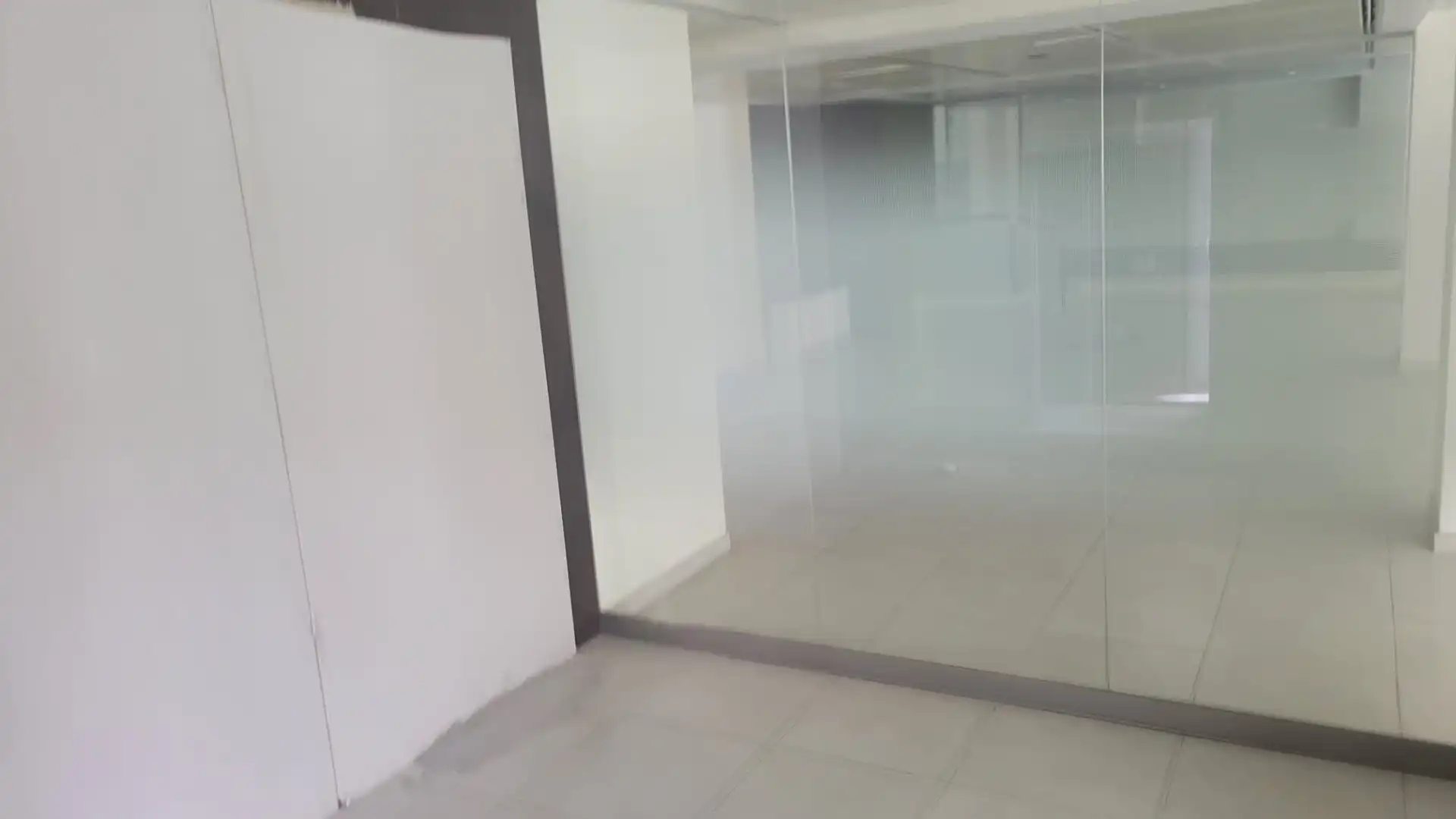 Local comercial de lloguer a Plaza Cristóbal Colón 1, imagen 16