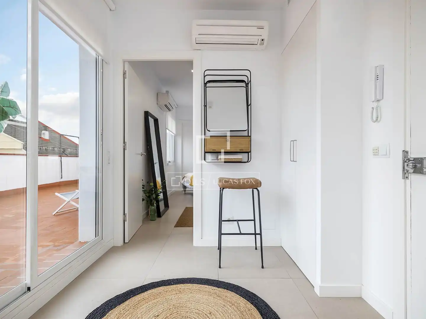 Flat for rent in Barcelona  with Air Conditioner, Heating and Terrace