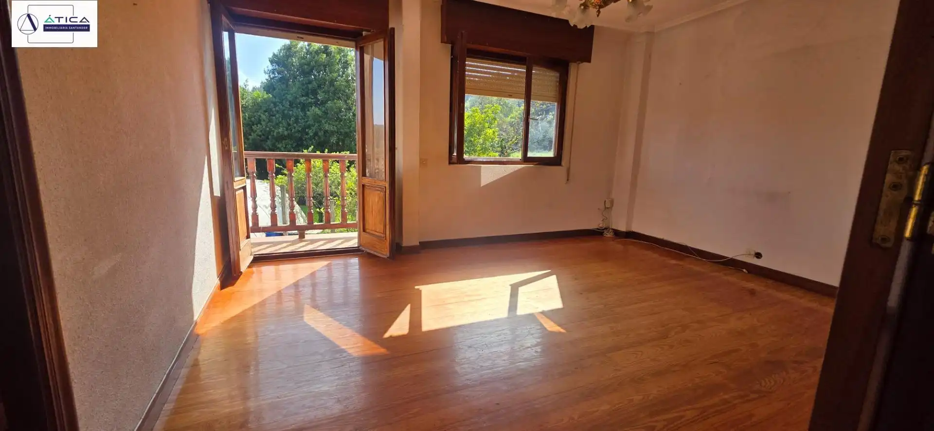 Sala de estar de Finca rústica en venta en Bárcena de Cicero con Jardín privado y Amueblado