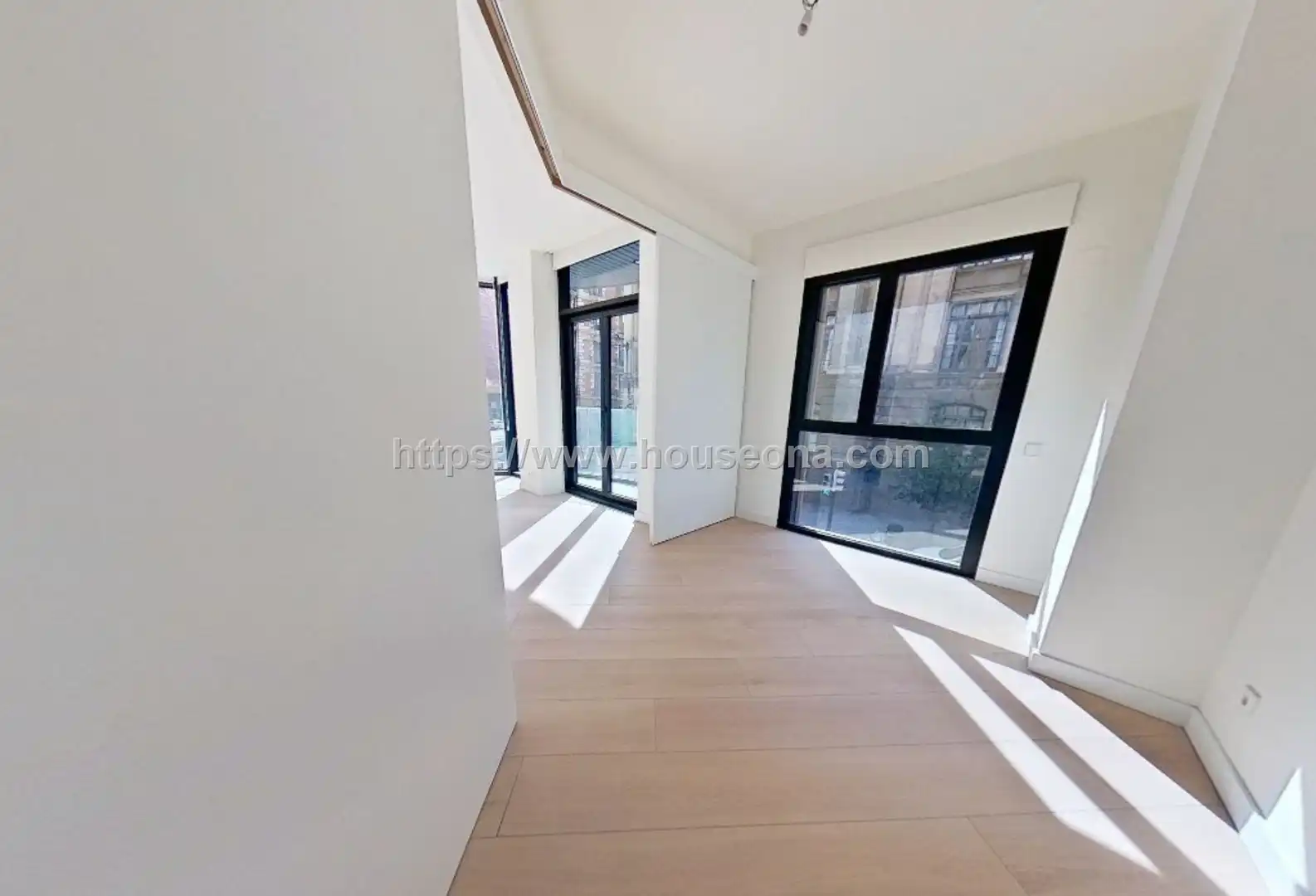 Piso de alquiler en Bilbao  con Terraza, Trastero y Balcón