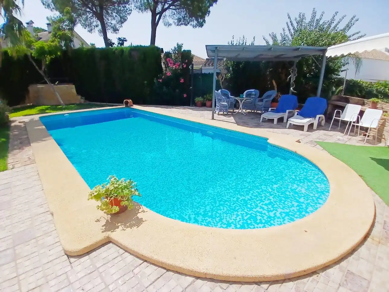 Schwimmbecken von Haus oder Chalet zum Verkauf in Aljaraque mit Heizung, Privatgarten und Schwimmbad
