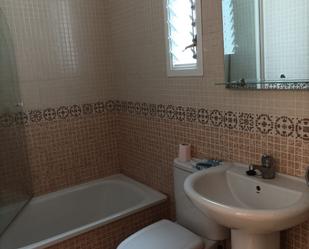 Bathroom of Apartment to rent in  Huelva Capital