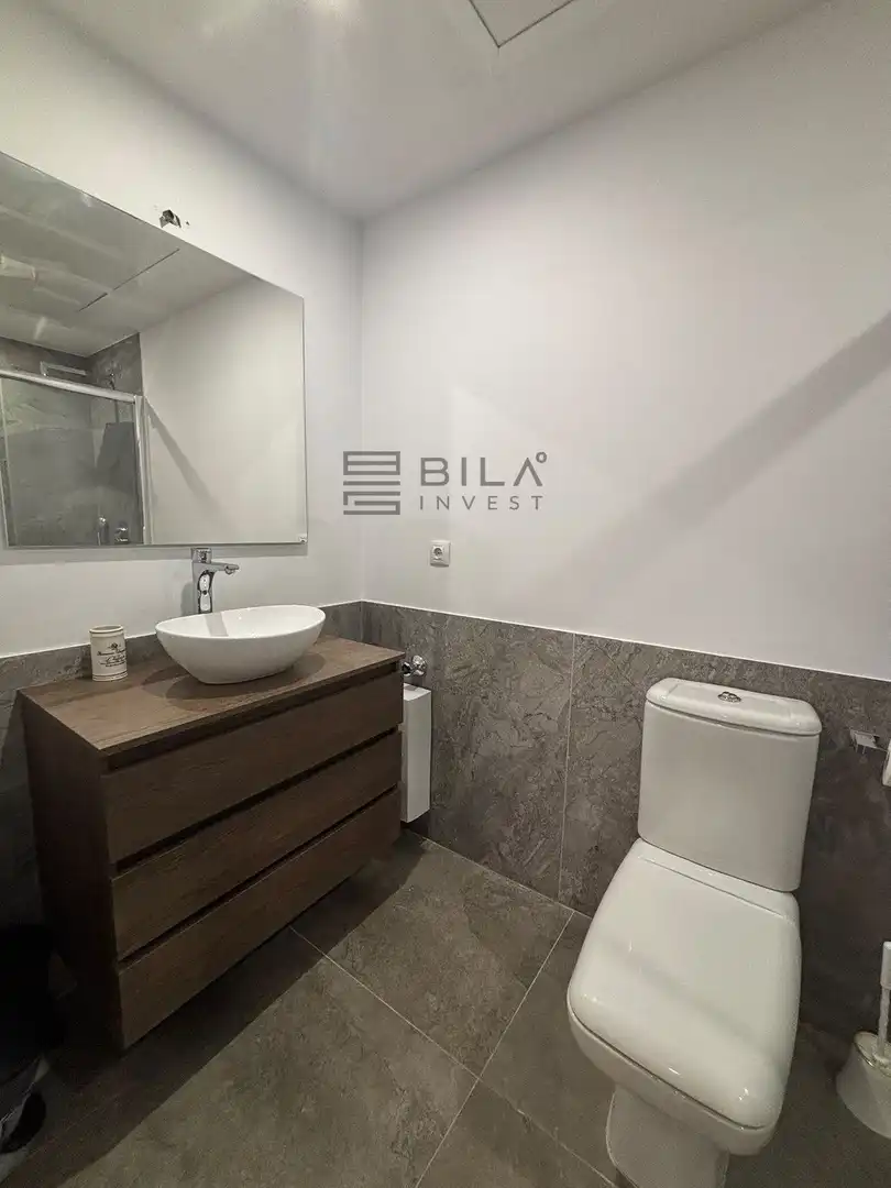 Baño de Casa adosada en venta en Marbella con Aire acondicionado, Terraza y Trastero