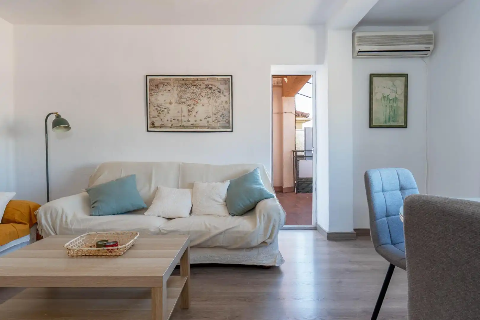 Living room of Flat for share in Ronda