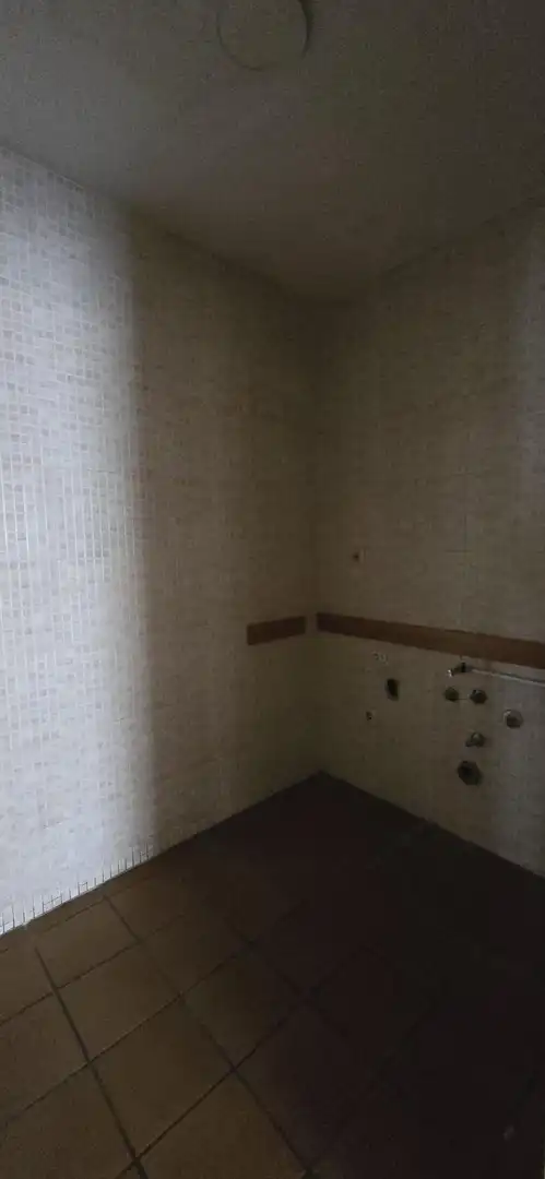 Bathroom of Commercial properties for rent in Llíria  with Air Conditioner